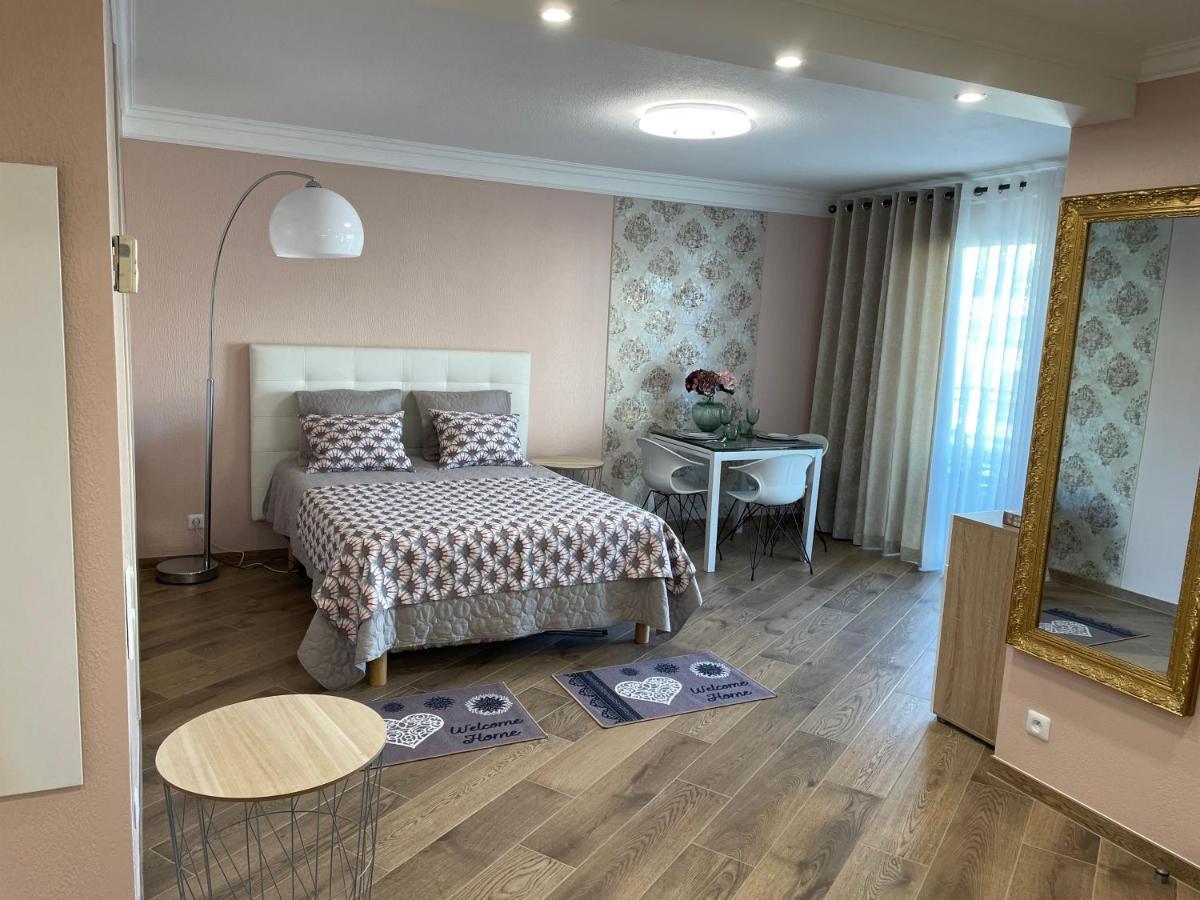 Studio With Swimming Pool 80 Meters Near The Beach นีซ ภายนอก รูปภาพ