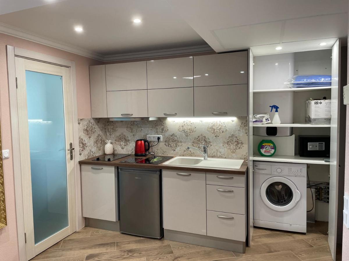 Studio With Swimming Pool 80 Meters Near The Beach นีซ ภายนอก รูปภาพ