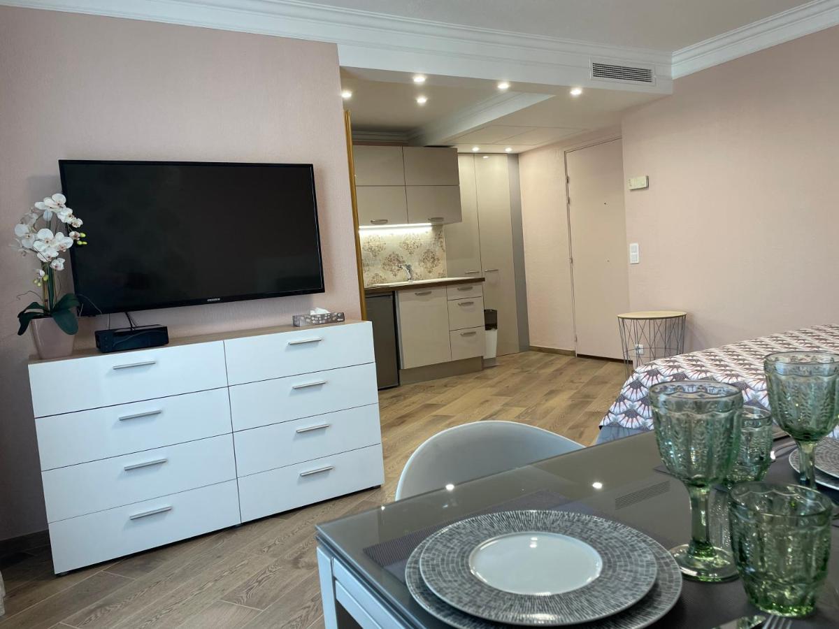 Studio With Swimming Pool 80 Meters Near The Beach นีซ ภายนอก รูปภาพ